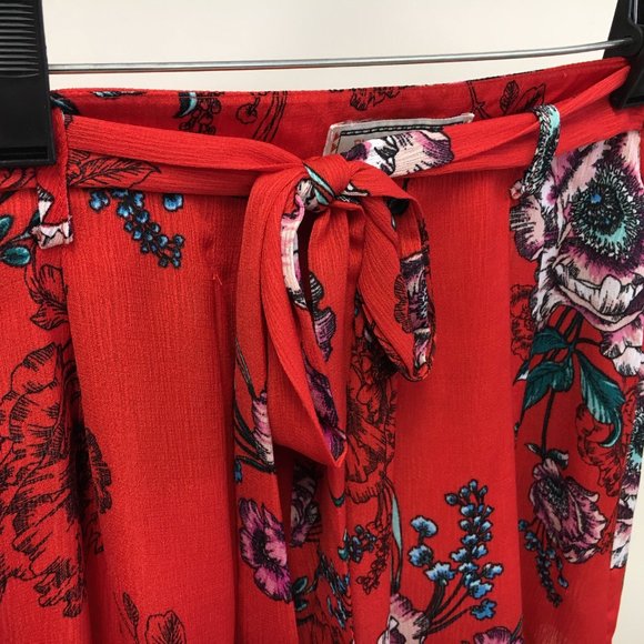 Floral Red Tie Waist Shorts - Picture 2 of 5
